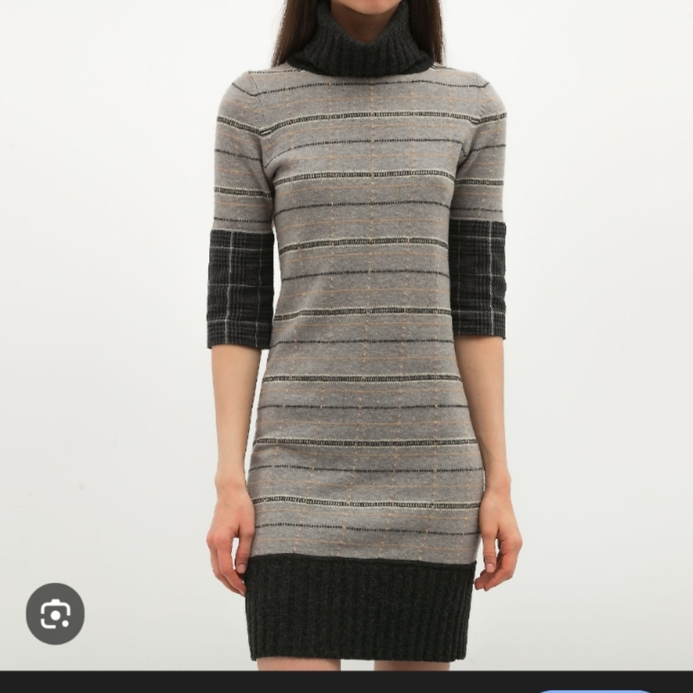 DVF Wool Turtleneck Sweater Dress Half Sleeve